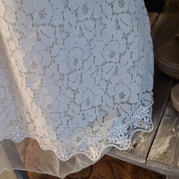 SUMMER STUNNING LACE PARTY DRESS SMALL SLEEVLESS - Picture 6 of 16